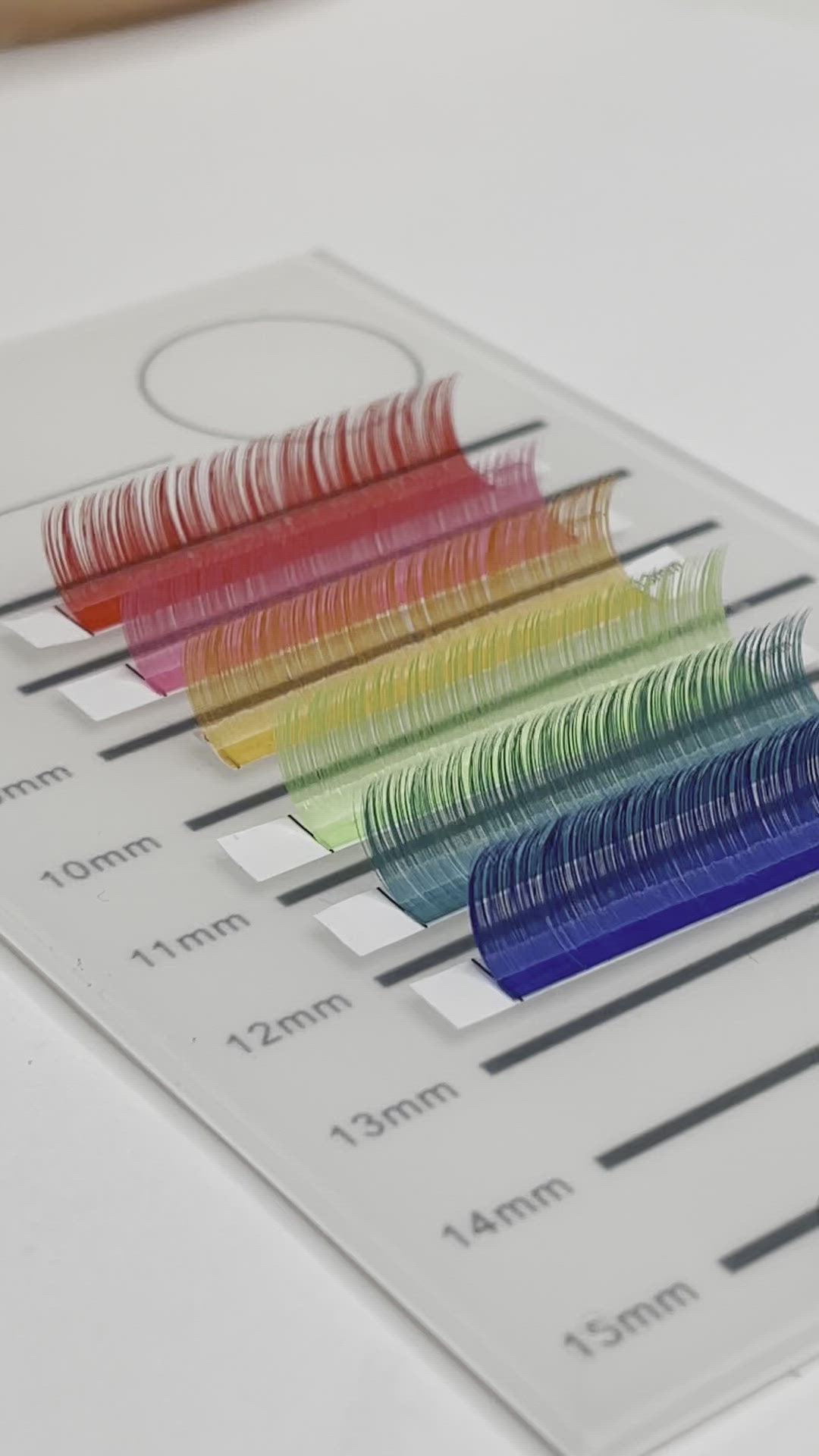 Colour lashes